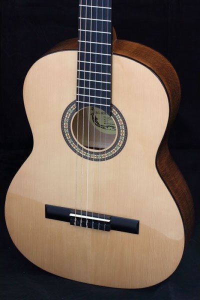 Акустическая гитара Hora N1226-4/4