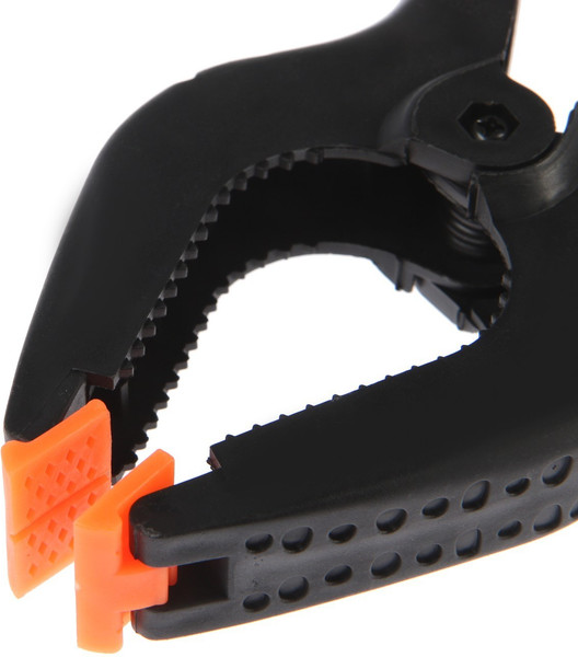 Струбцина Tundra 6912415