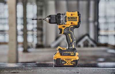 Профессиональная дрель-шуруповерт DeWalt DCD800P2