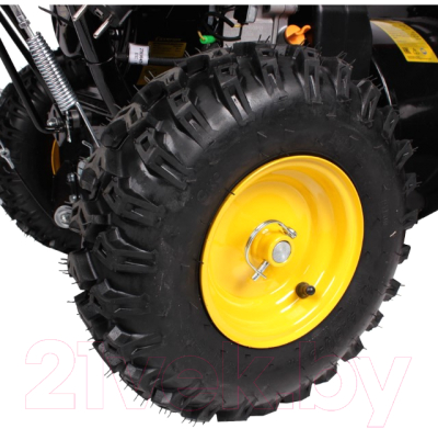 Снегоуборщик бензиновый Champion ST662E
