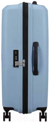 Чемодан на колесах American Tourister Aerostep MD8*08 002