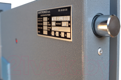 Офисный сейф SAFEtronics NTL 24Ms
