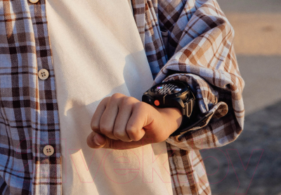 Умные часы детские Elari Kidphone 4G Wink (черный)