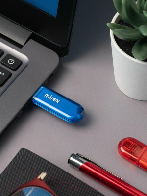 USB flash накопитель Mirex Candy Blue 32GB / 13600-FMUCBU32