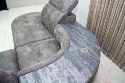 Диван угловой Петрамебель Браво комфорт левый с беспроводной зарядкой (темно-серый искусственная замша Кальвадос 790)