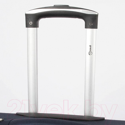 Чемодан на колесах Grott 338-1768/3-28NAV