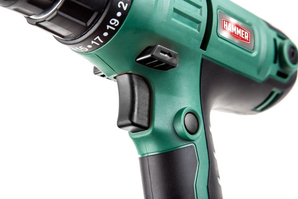 Дрель-шуруповерт Hammer Flex DRL420A