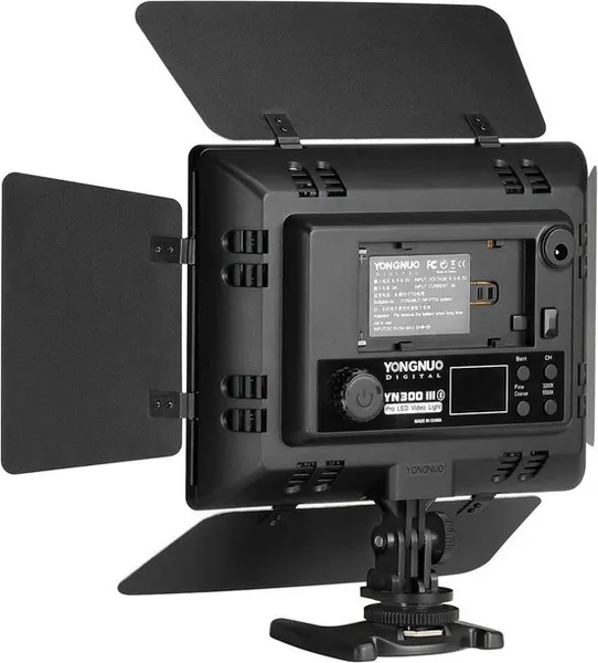 Осветитель студийный Yongnuo YN-300 IV LED 3200-5600K