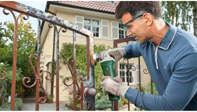 Угловая шлифовальная машина Bosch UniversalGrind 750-125