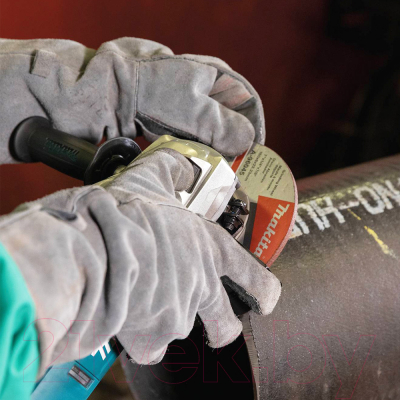 Профессиональная угловая шлифмашина Makita GA9082