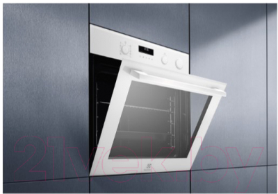 Электрический духовой шкаф Electrolux EOC6P77V