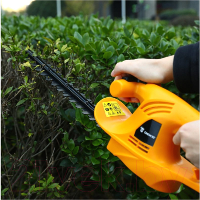 Кусторез электрический Deko DKBC550 / 065-1207