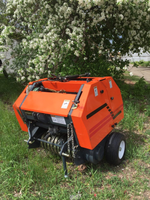 Пресс-подборщик Уралец 870