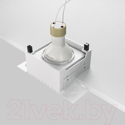 Точечный светильник Maytoni Share DL051-01-GU10-SQ-W