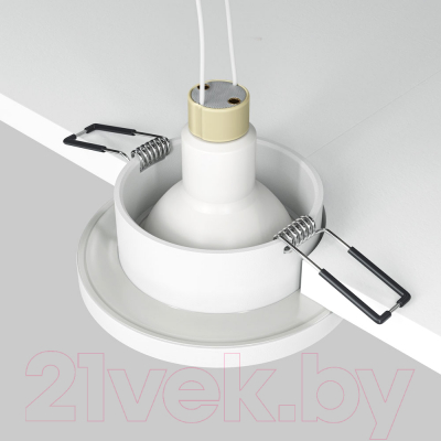 Точечный светильник Maytoni Stark DL083-01-GU10-RD-W