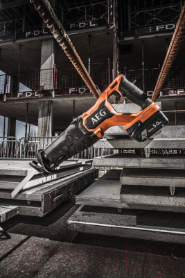 Профессиональная сабельная пила AEG Powertools BUS18BL2-0