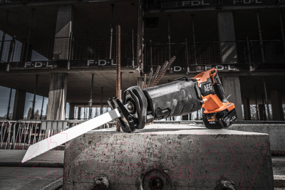 Профессиональная сабельная пила AEG Powertools BUS18BL2-0