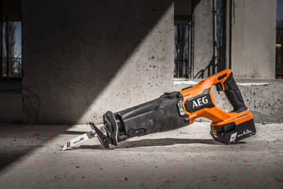 Профессиональная сабельная пила AEG Powertools BUS18BL2-0