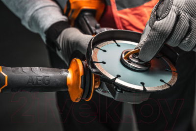 Профессиональная угловая шлифмашина AEG Powertools BEWS 18-125BLPX2-0