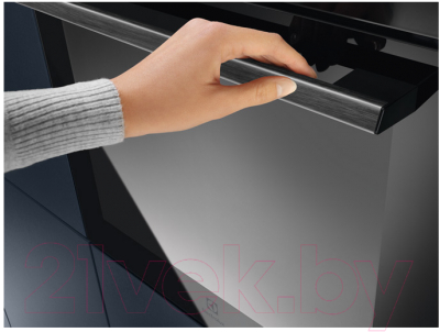 Электрический духовой шкаф Electrolux EOF5C50Z