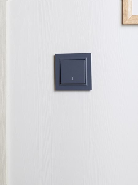 Рамка для выключателей и розеток IEK Brite BR-M12-K35