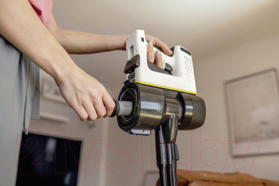 Вертикальный пылесос Karcher VC 4 Cordless