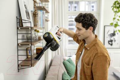 Вертикальный пылесос Karcher VC 4 Cordless