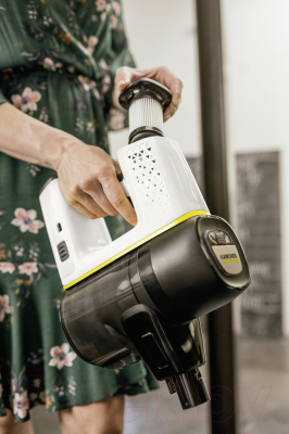 Вертикальный пылесос Karcher VC 6 Cordless