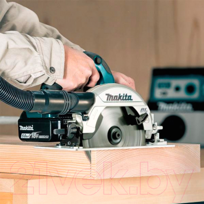 Профессиональная дисковая пила Makita DHS661ZU