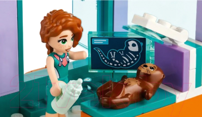 Конструктор Lego Friends Морской спасательный центр / 41736