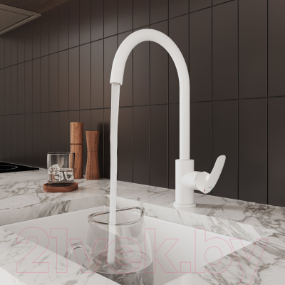 Смеситель Milardo Rora RORWTFJM05 (белый матовый)