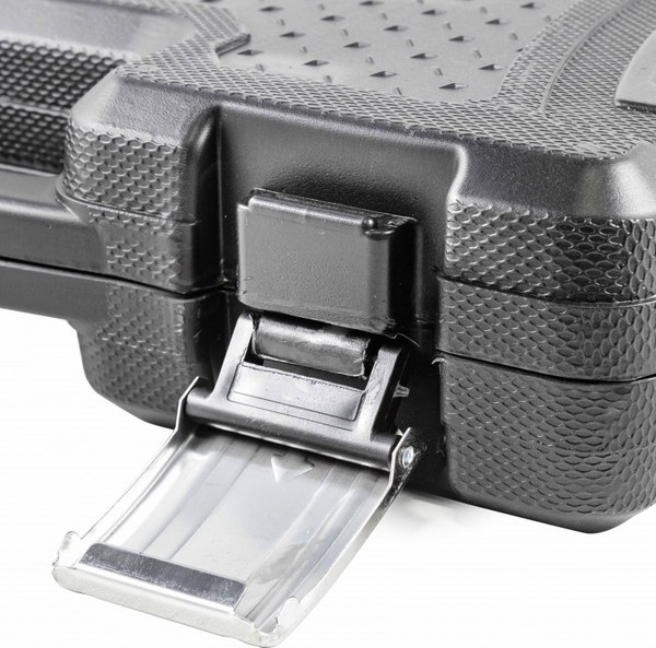 Универсальный набор инструментов BaumAuto BM-41082-5(16725)