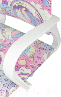 Кресло детское Бюрократ Burokids 1W / 1942510 (мультиколор розовая луна/пластик белый)
