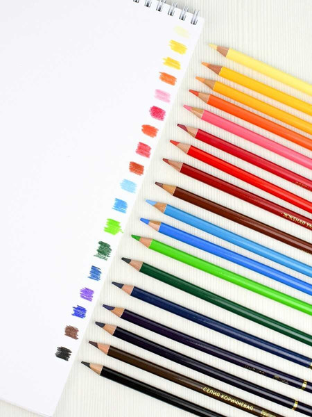 Набор цветных карандашей Феникс+ Классик / 64097