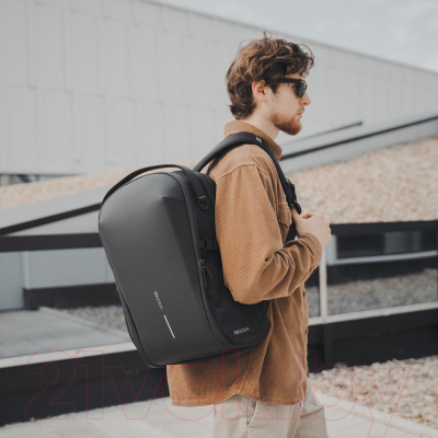 Рюкзак XD Design Bizz Backpack / P705.931