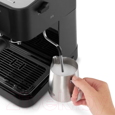 Кофемашина DeLonghi EC235.BK