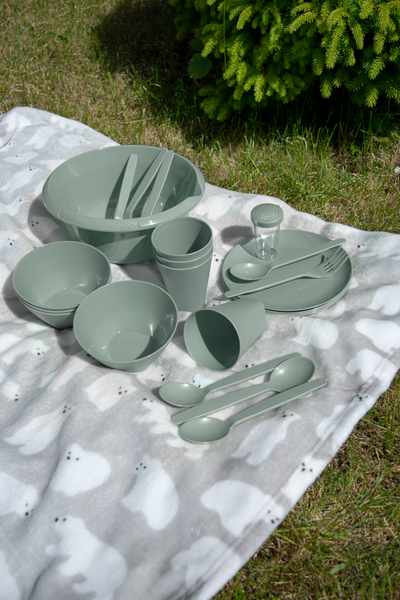 Набор пластиковой посуды Berossi Picnic LM ИК 79395000