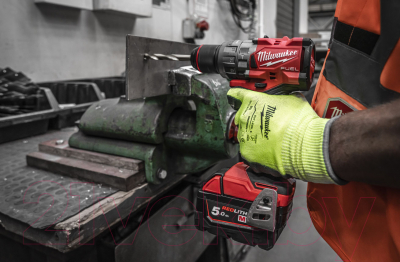 Аккумуляторная дрель-шуруповерт Milwaukee M18 FPD3-0X / 4933479859