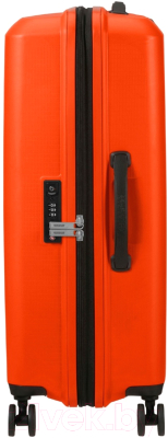 Чемодан на колесах American Tourister Aerostep MD8*96 002