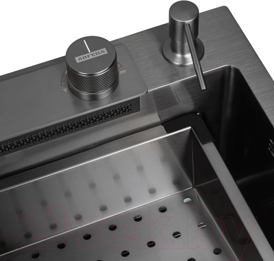 Мойка кухонная со смесителем Arfeka AF PVD Nano 75x46