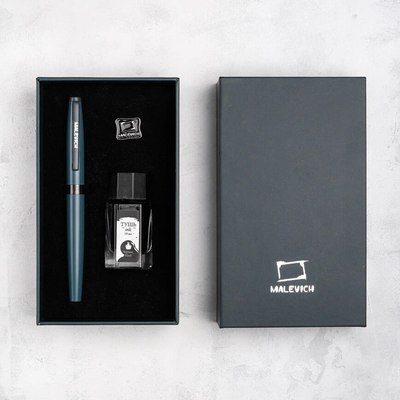 Ручка перьевая Малевичъ С черной тушью и значком / 196433