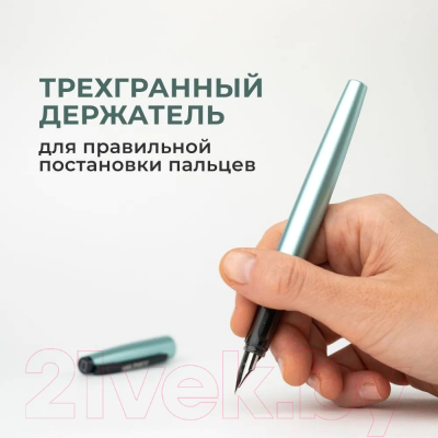 Ручка перьевая Малевичъ С черной тушью и значком / 196440