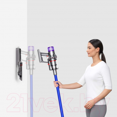 Вертикальный пылесос Dyson V11