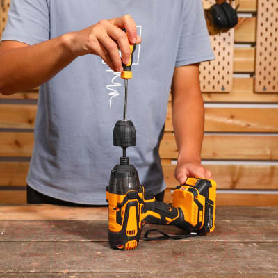 Аккумуляторный шуруповерт Deko DKIS20-Li / 063-4392