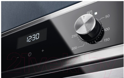 Электрический духовой шкаф Electrolux EOD5C70BX