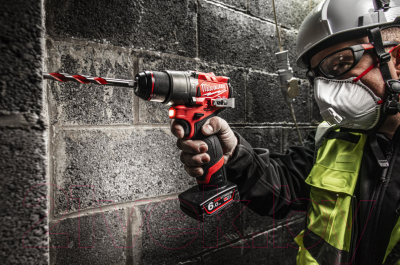 Аккумуляторная дрель-шуруповерт Milwaukee M12 FPD2-202X / 4933479868