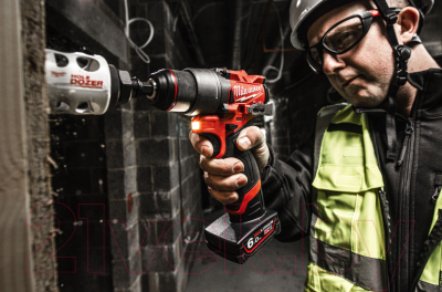 Аккумуляторная дрель-шуруповерт Milwaukee M12 FDD2-202X / 4933479873