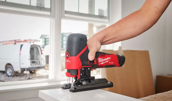Электролобзик Milwaukee M12 FJS-422X / 4933493348