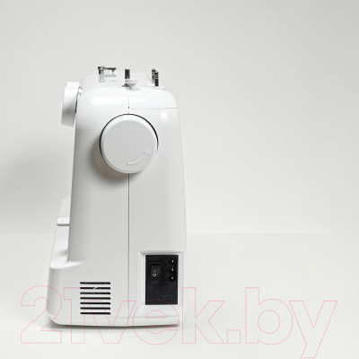 Швейная машина Janete 987P