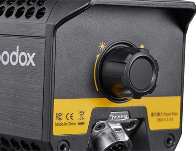 Осветитель студийный Godox S60Bi / 29824